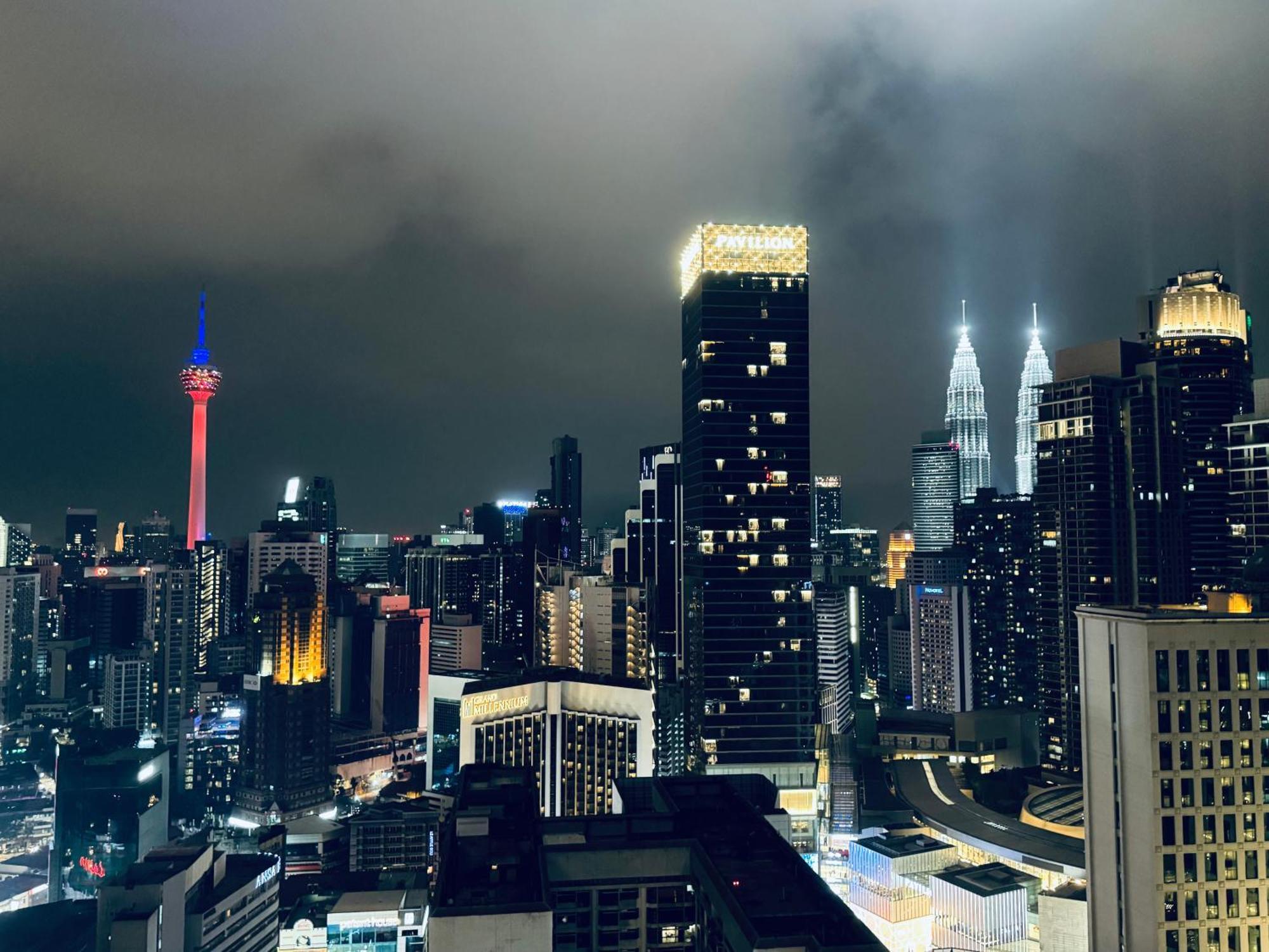 Luxury Suites At Axon Residence Kuala Lumpur Exterior foto