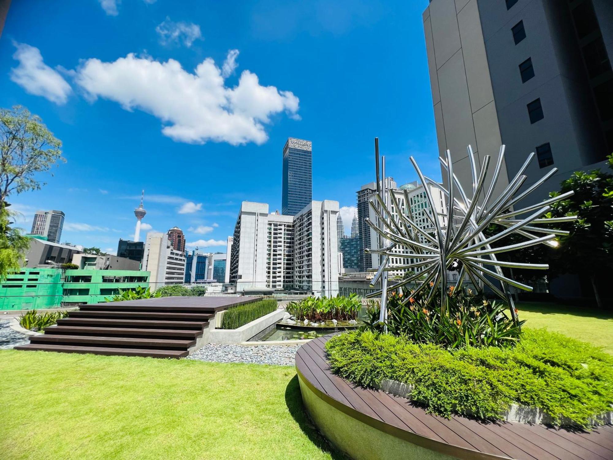 Luxury Suites At Axon Residence Kuala Lumpur Exterior foto
